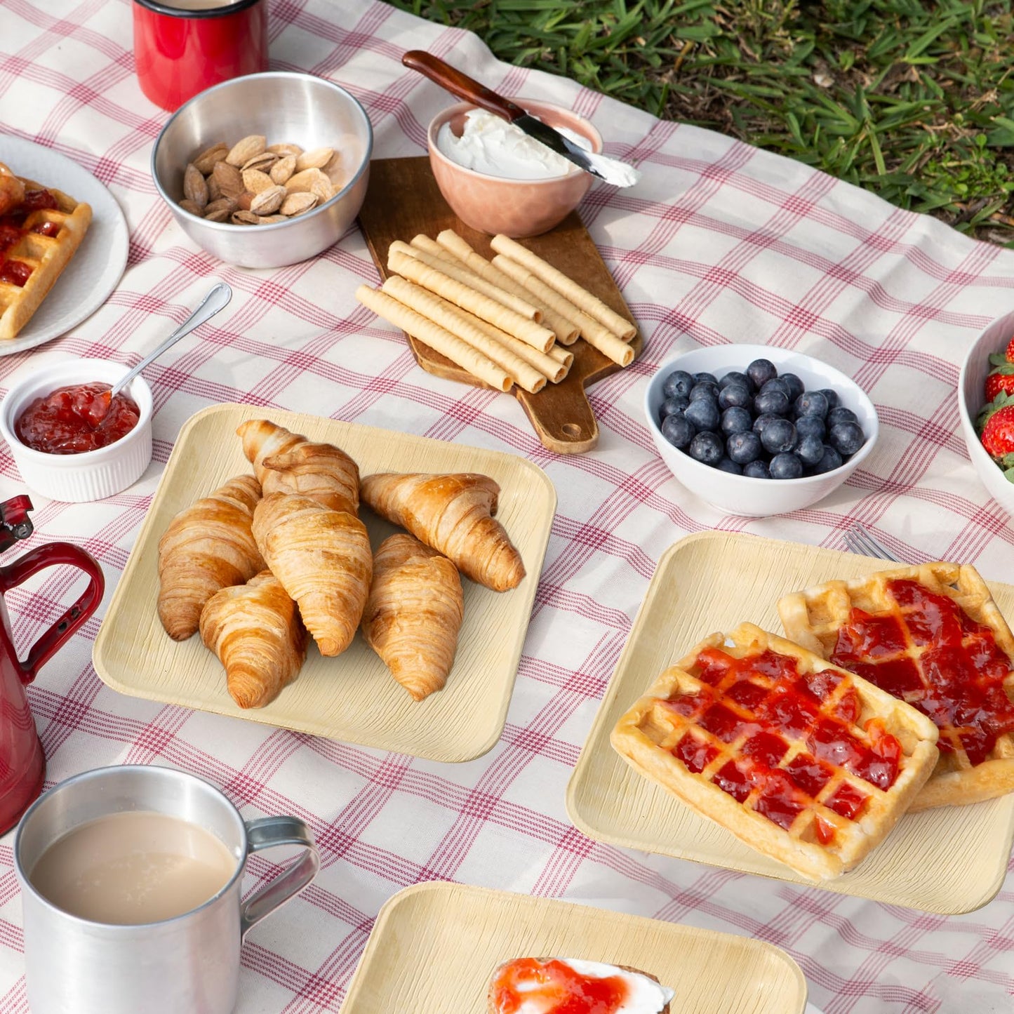 ECOLipak 6 Inch Compostable Palm Leaf Plate Like Bamboo Plate, 100 Pack Disposable Biodegradable Plates Suitable for Party, Dinner