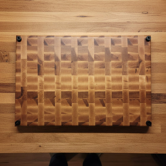 Northern Hard Maple End Grain Butcher Block – 11" x 17" x 2" (with Rubber Feet)