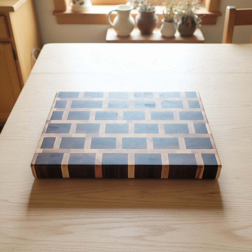 Handcrafted End‑Grain Butcher Block — Hard Maple & Black Walnut (13.5 x 21 x 2)