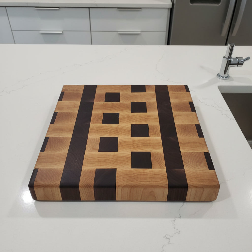 Handcrafted End‑Grain Butcher Block – 13.5" × 13.5" × 2" Black Walnut & Hard Northern Maple with Rubber Feet