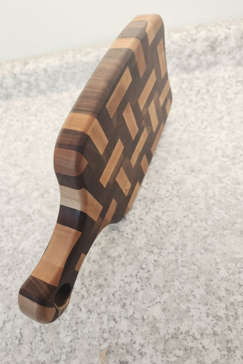 Handcrafted End Grain Northern Hard Maple & Black Walnut Cutting Board with Handle – 7" x 15" x 1.5"