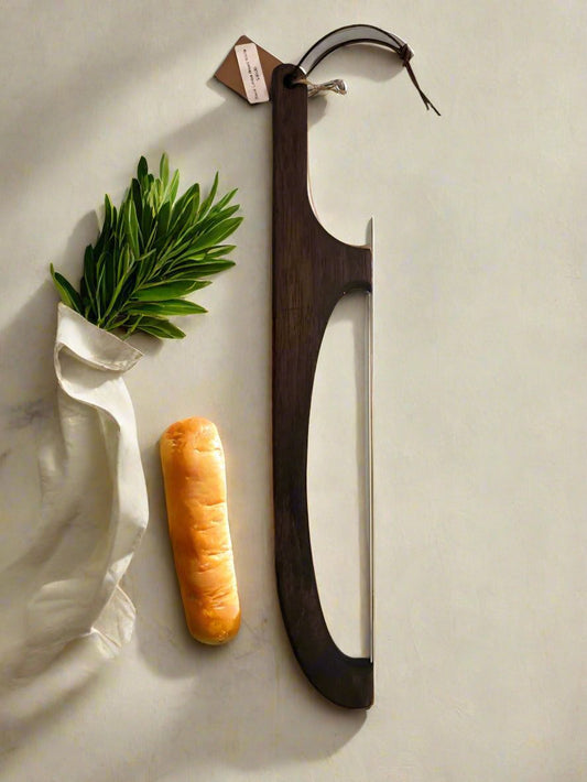 Bread Knife – Slice Boldly, Serve Beautifully