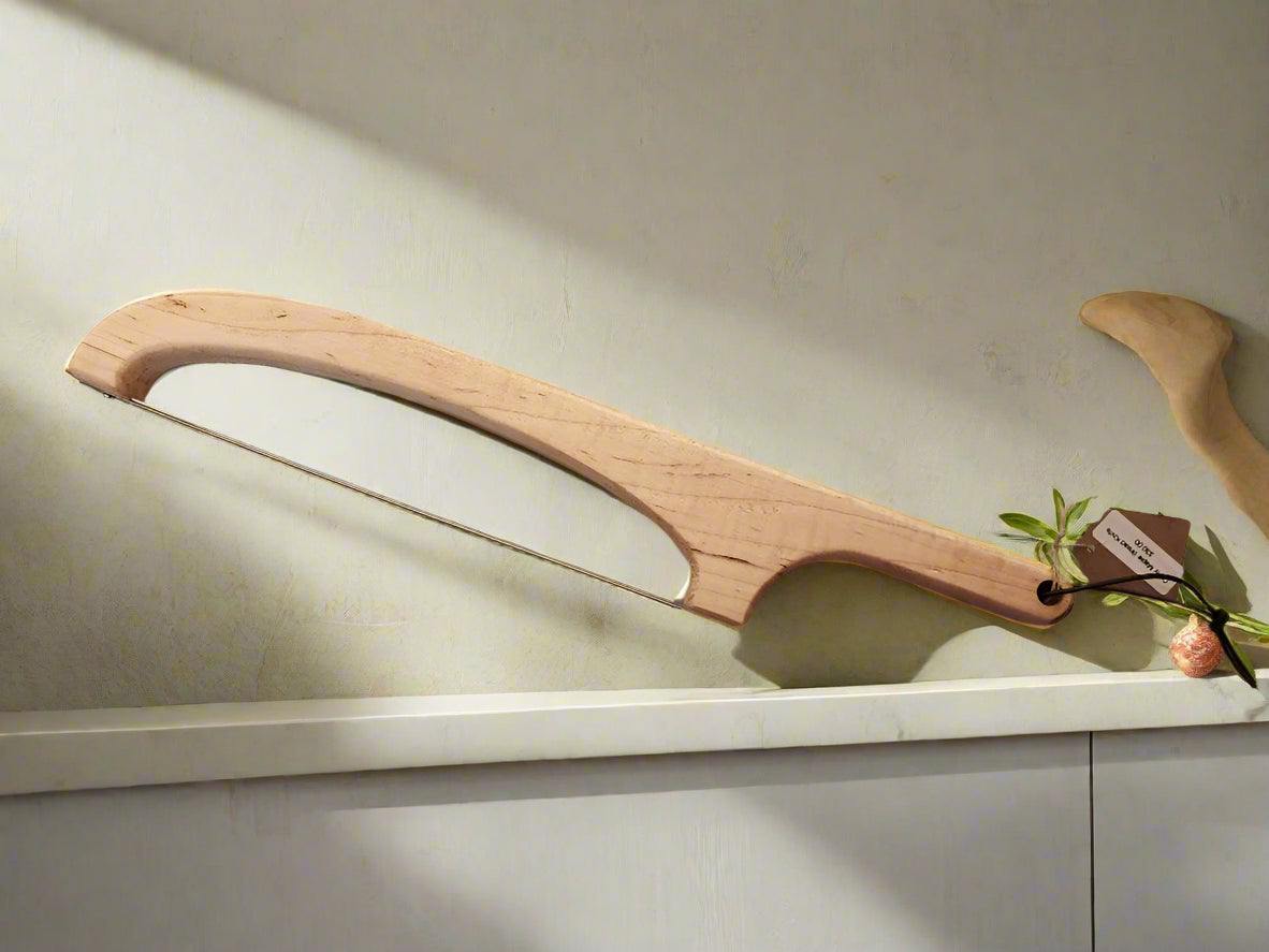 Bread Knife – Slice with Shine, Serve with Style