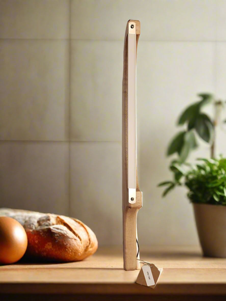 Bread Knife – Artisan Glow Meets Everyday Slice
