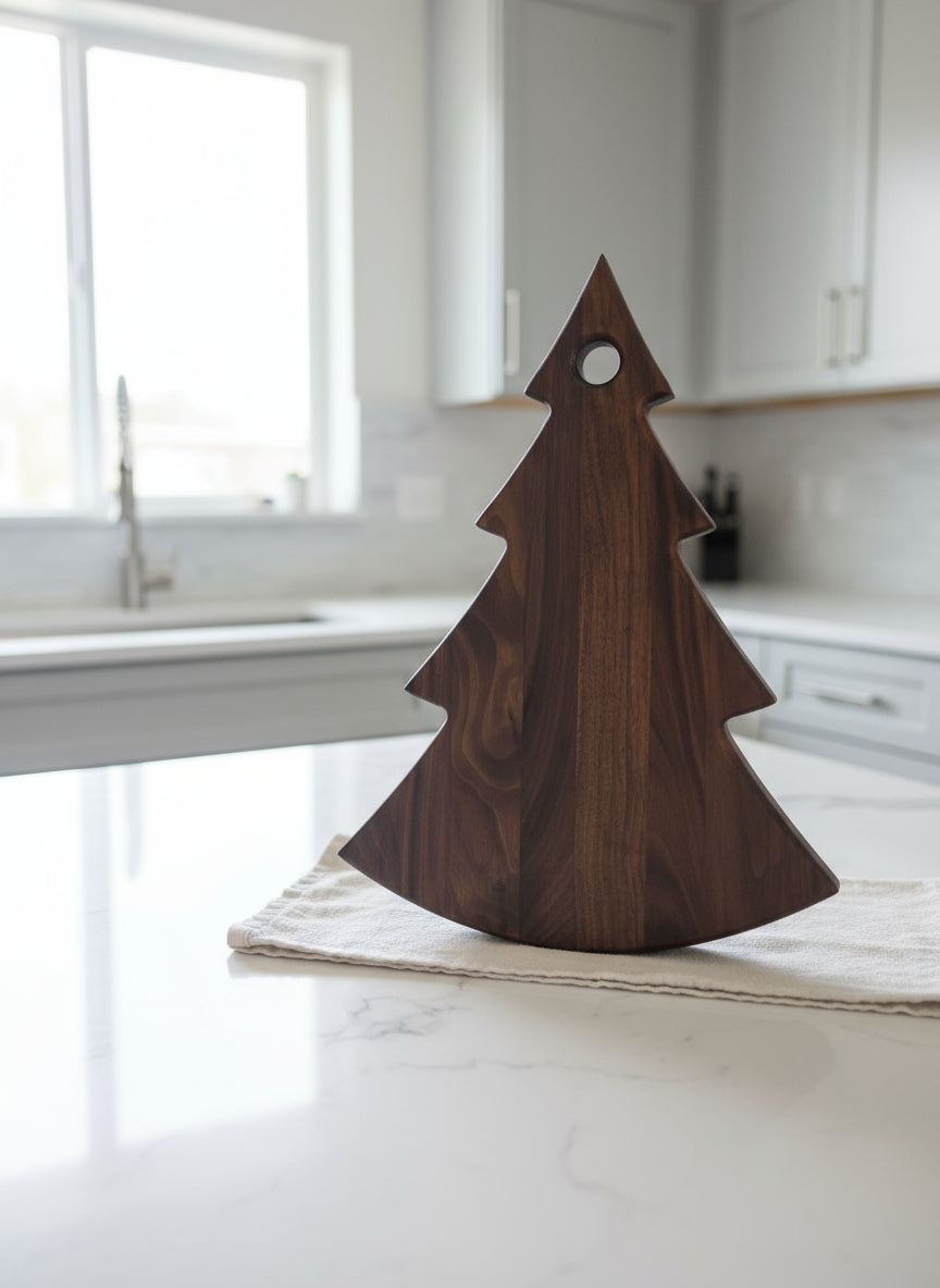 Black Walnut Christmas Tree Cutting Board – Holiday Charm, Artisan Craft