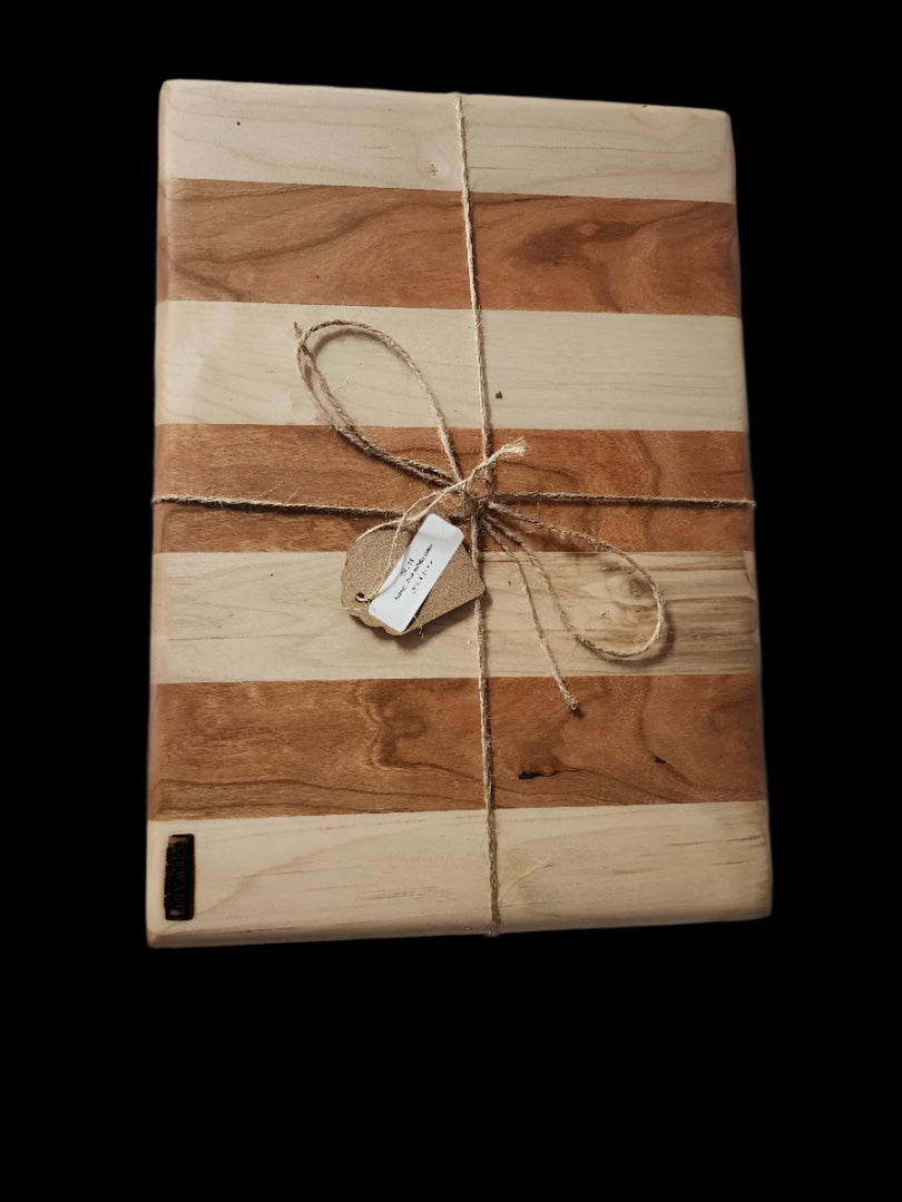 Handcrafted 8" x 12" x 0.75" Hard Maple & Cherry Cutting Board – Perfect Blend of Style and Utility