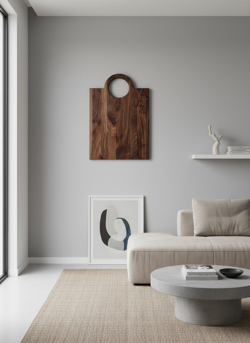 Black Walnut Cutting Board with Handle – Bold Grain, Smooth Grip, Everyday Elegance