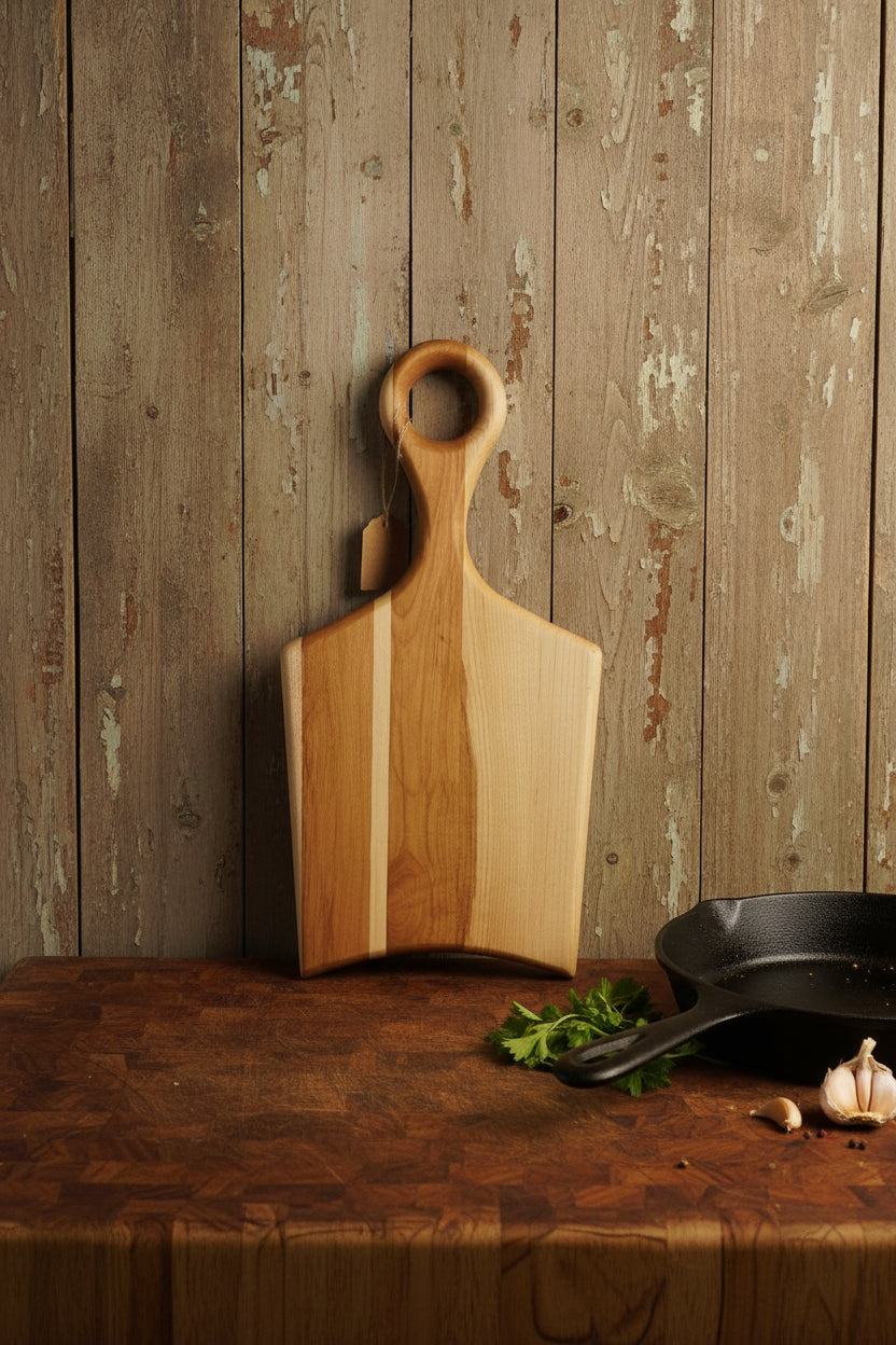 Handcrafted Cutting Board – 7.5" × 15" × 3/4" Northern Hard Maple with Handle
